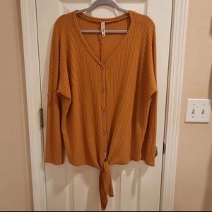 Zenana Outfitters Long Sleeve tie Button Down